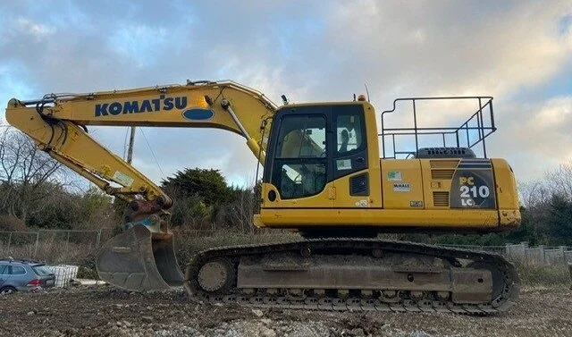 2014 KOMATSU PC210LC-10